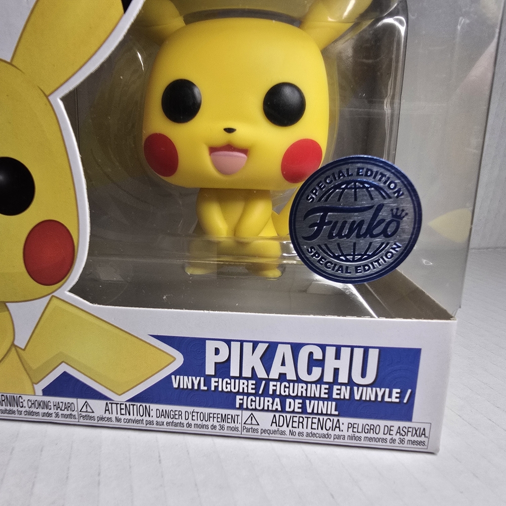 Funko Pikachu Vinyl Figure